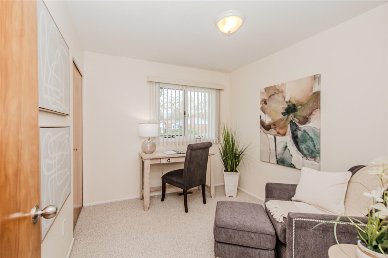 398 Hollywood Drive, Saline, MI, 48176-1110