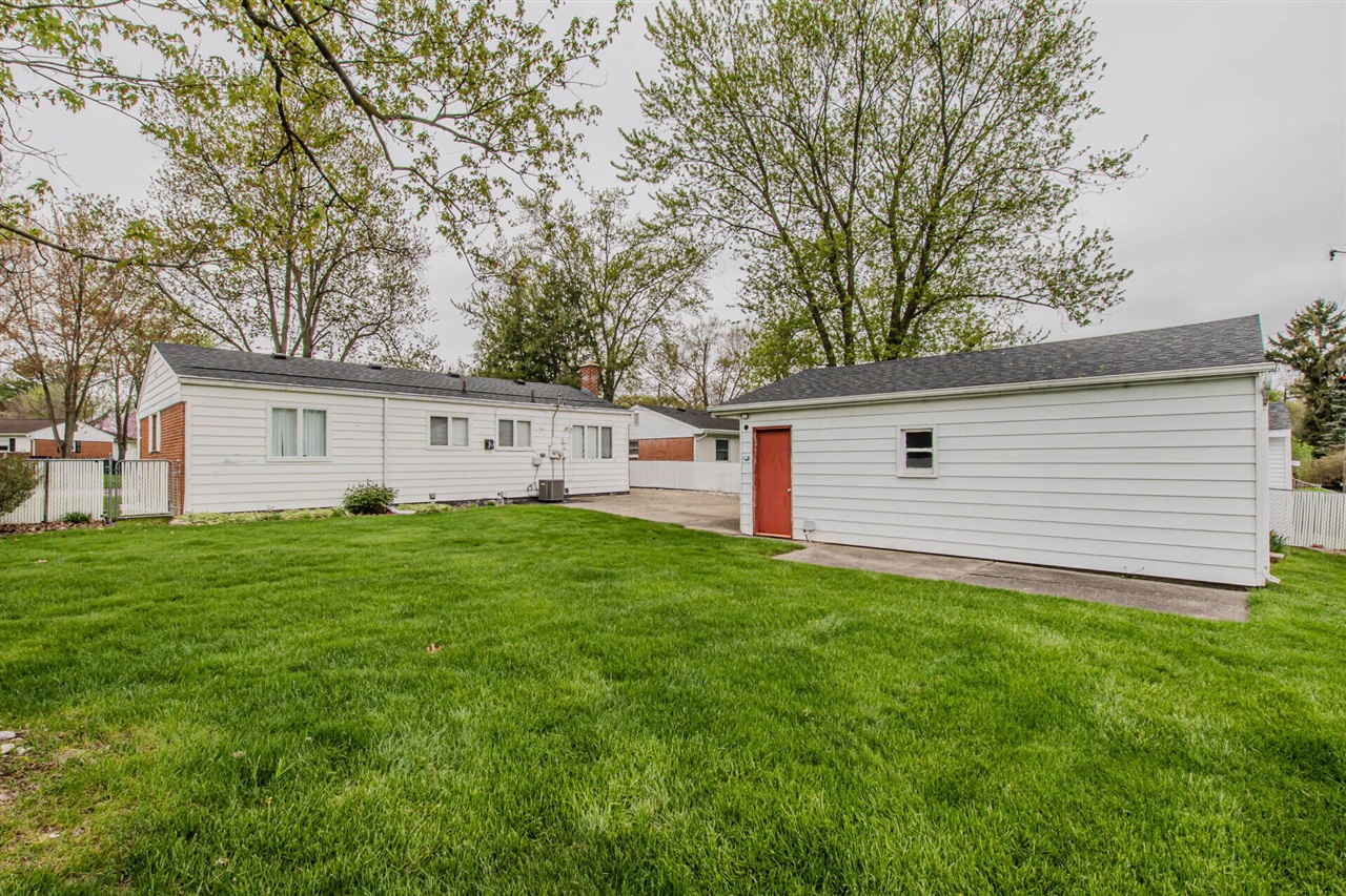 398 Hollywood Drive, Saline, MI, 48176-1110
