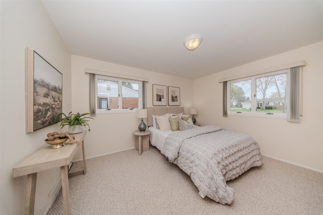 398 Hollywood Drive, Saline, MI, 48176-1110
