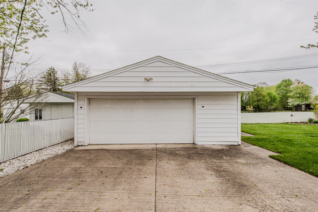398 Hollywood Drive, Saline, MI, 48176-1110