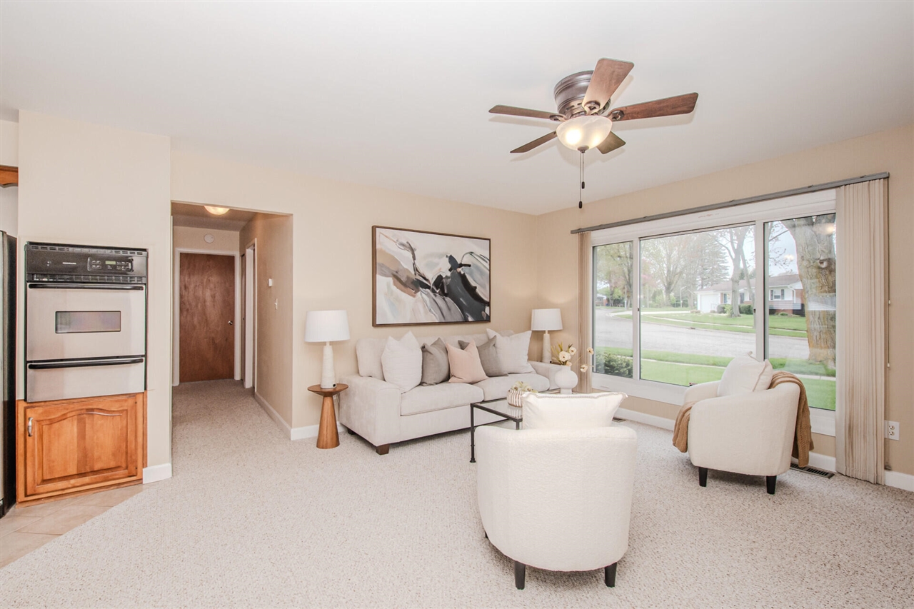 398 Hollywood Drive, Saline, MI, 48176-1110