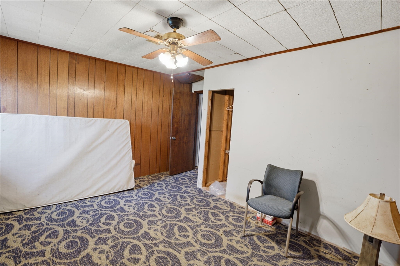 1928 S 35th Street, Galesburg, MI, 49053-9646