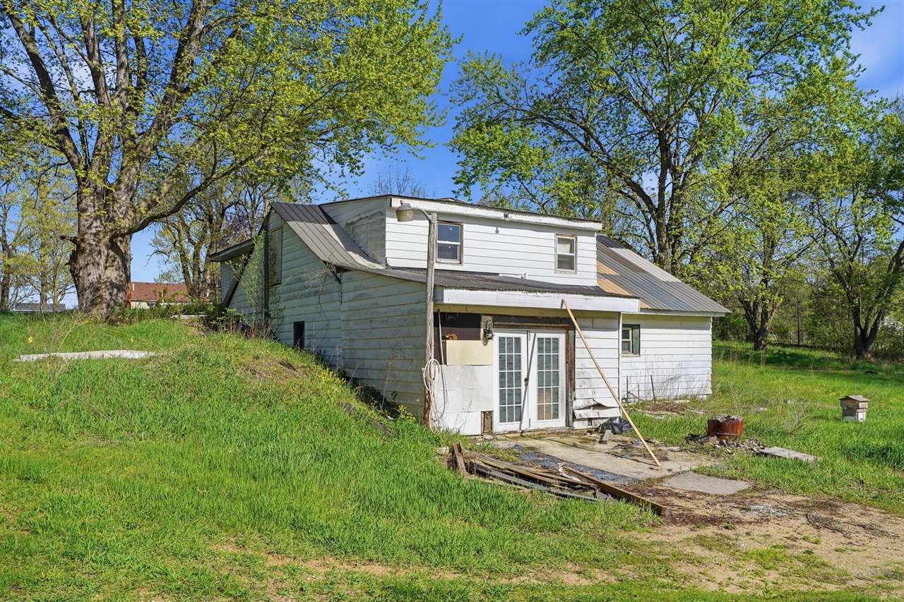 1928 S 35th Street, Galesburg, MI, 49053-9646