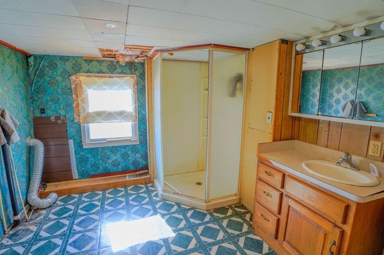 1928 S 35th Street, Galesburg, MI, 49053-9646