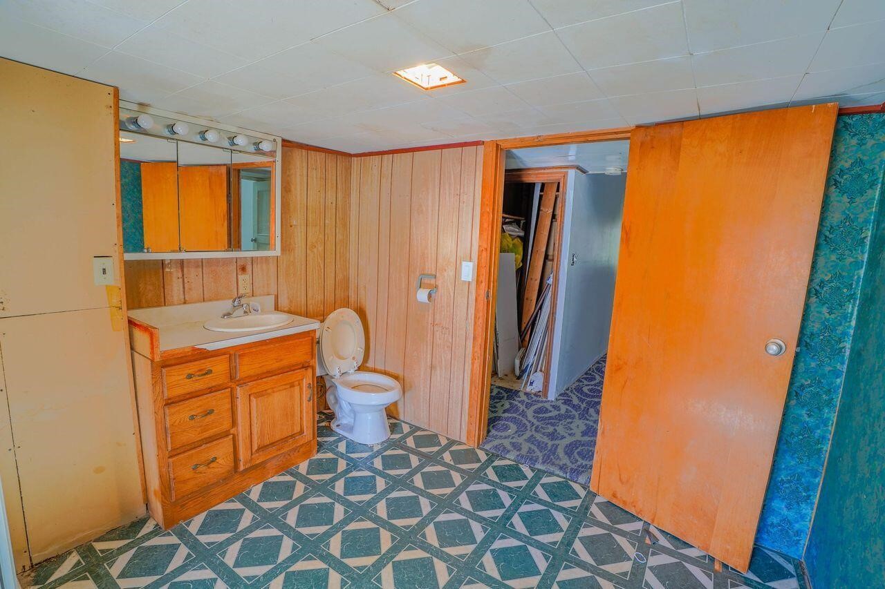 1928 S 35th Street, Galesburg, MI, 49053-9646