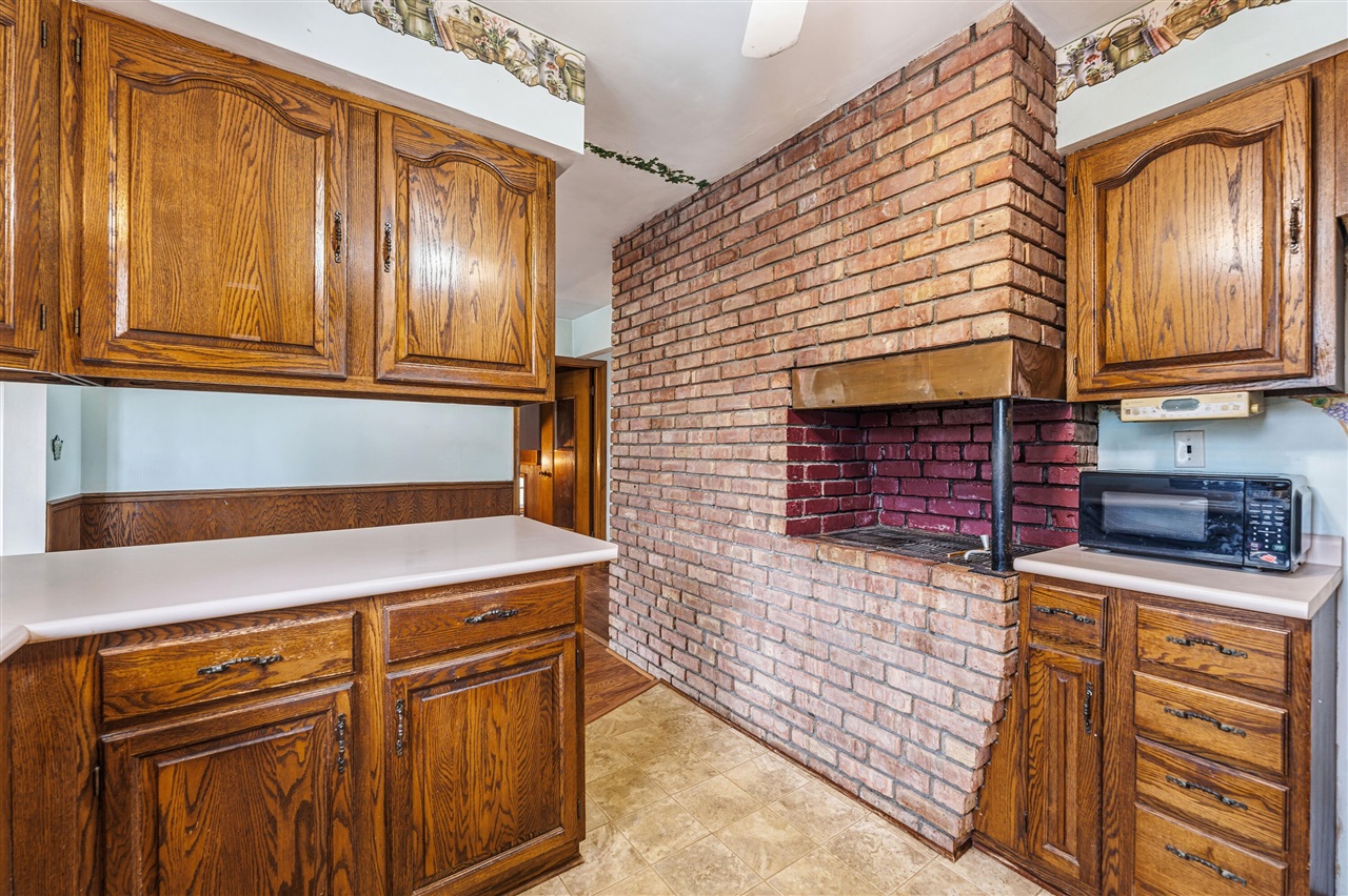 9027 W V Avenue, Schoolcraft, MI, 49087-8485