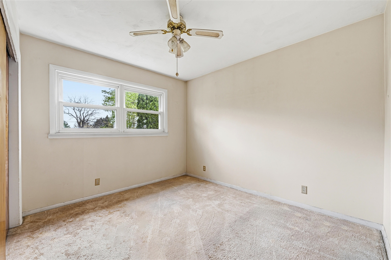 9027 W V Avenue, Schoolcraft, MI, 49087-8485