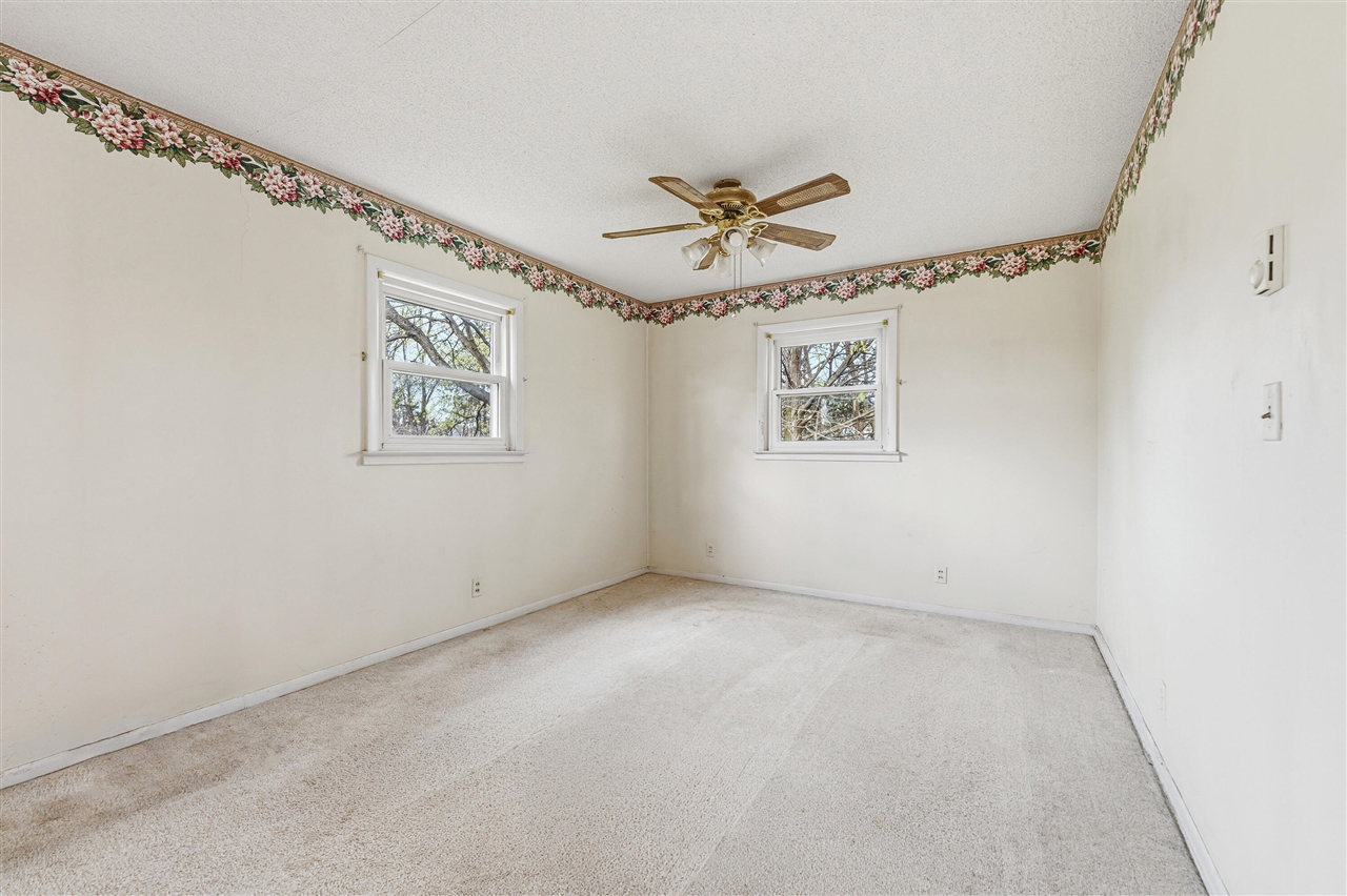 9027 W V Avenue, Schoolcraft, MI, 49087-8485
