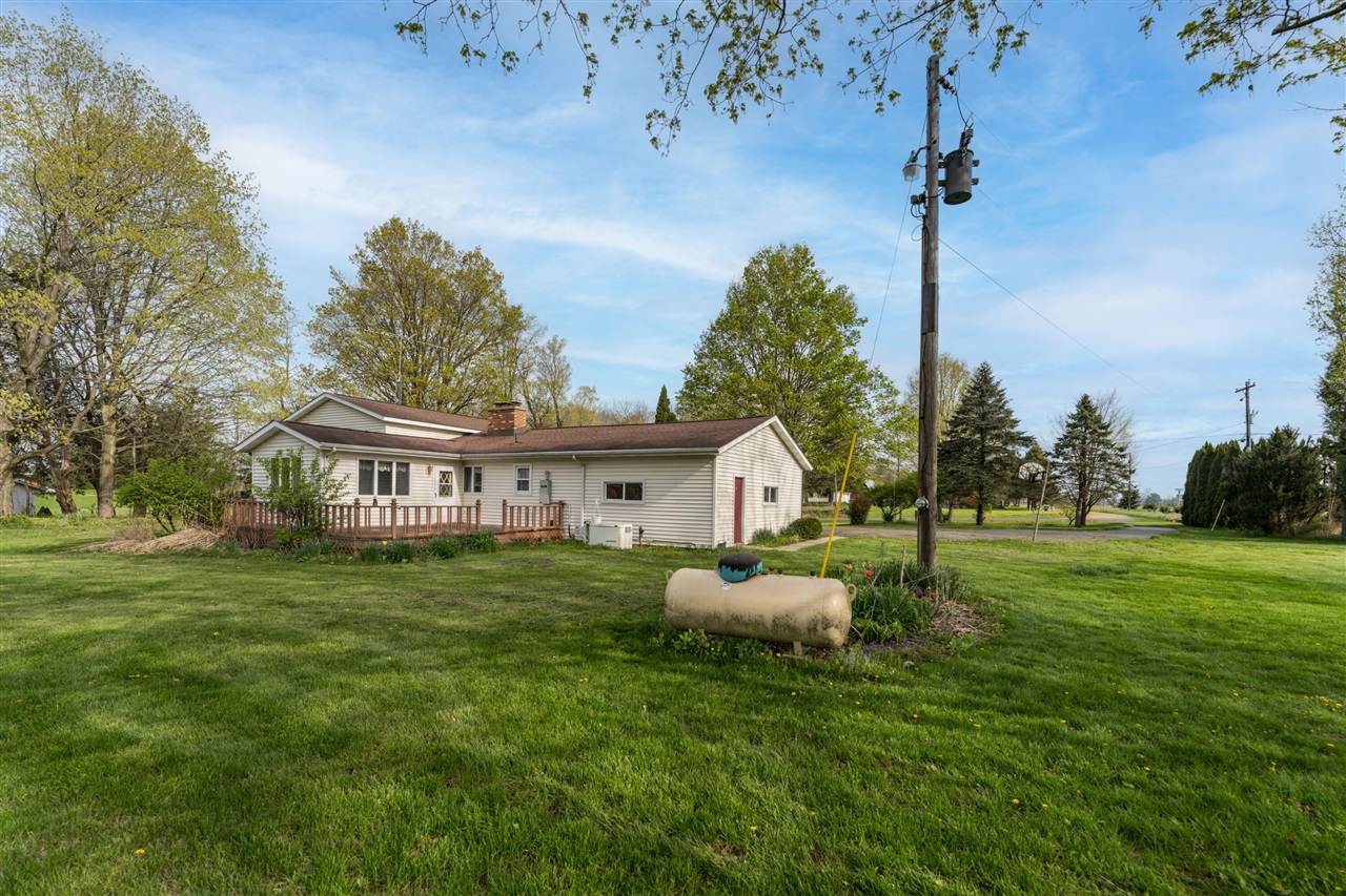 9027 W V Avenue, Schoolcraft, MI, 49087-8485