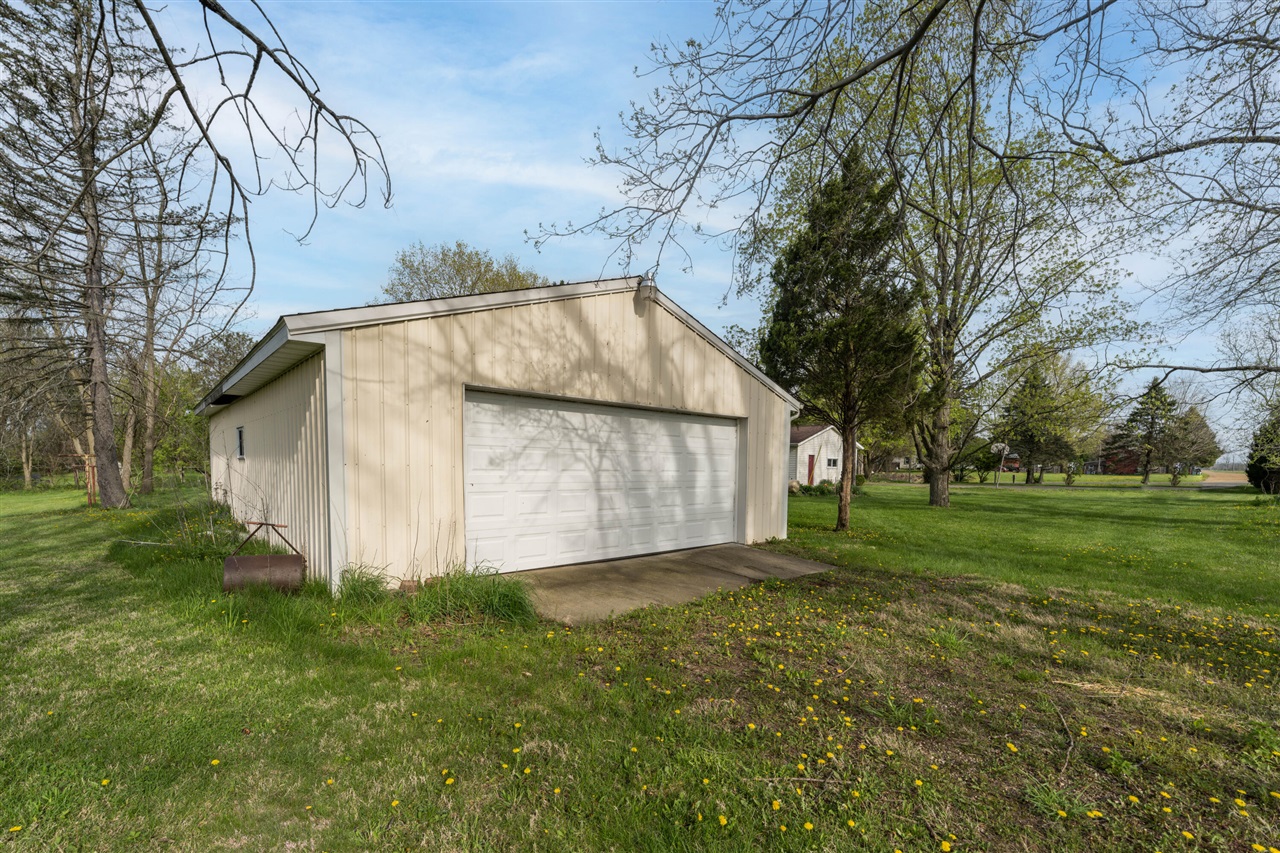 9027 W V Avenue, Schoolcraft, MI, 49087-8485