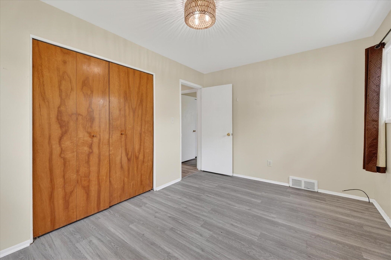 385 Hollywood Drive, Saline, MI, 48176-1109