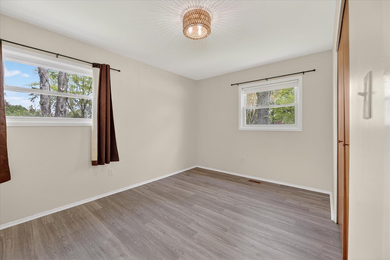 385 Hollywood Drive, Saline, MI, 48176-1109