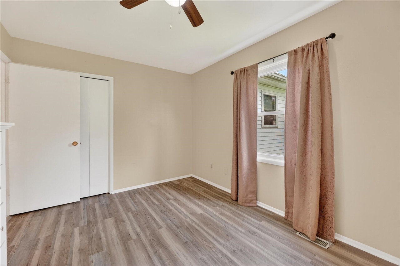 385 Hollywood Drive, Saline, MI, 48176-1109