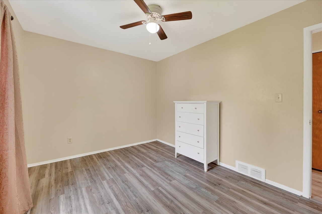385 Hollywood Drive, Saline, MI, 48176-1109