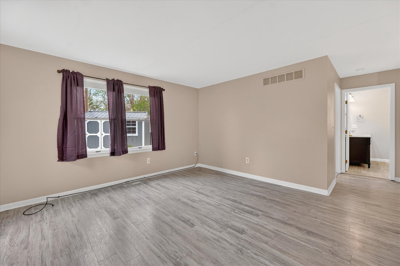 385 Hollywood Drive, Saline, MI, 48176-1109