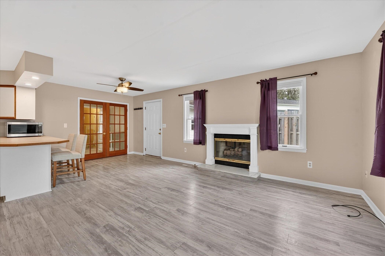 385 Hollywood Drive, Saline, MI, 48176-1109
