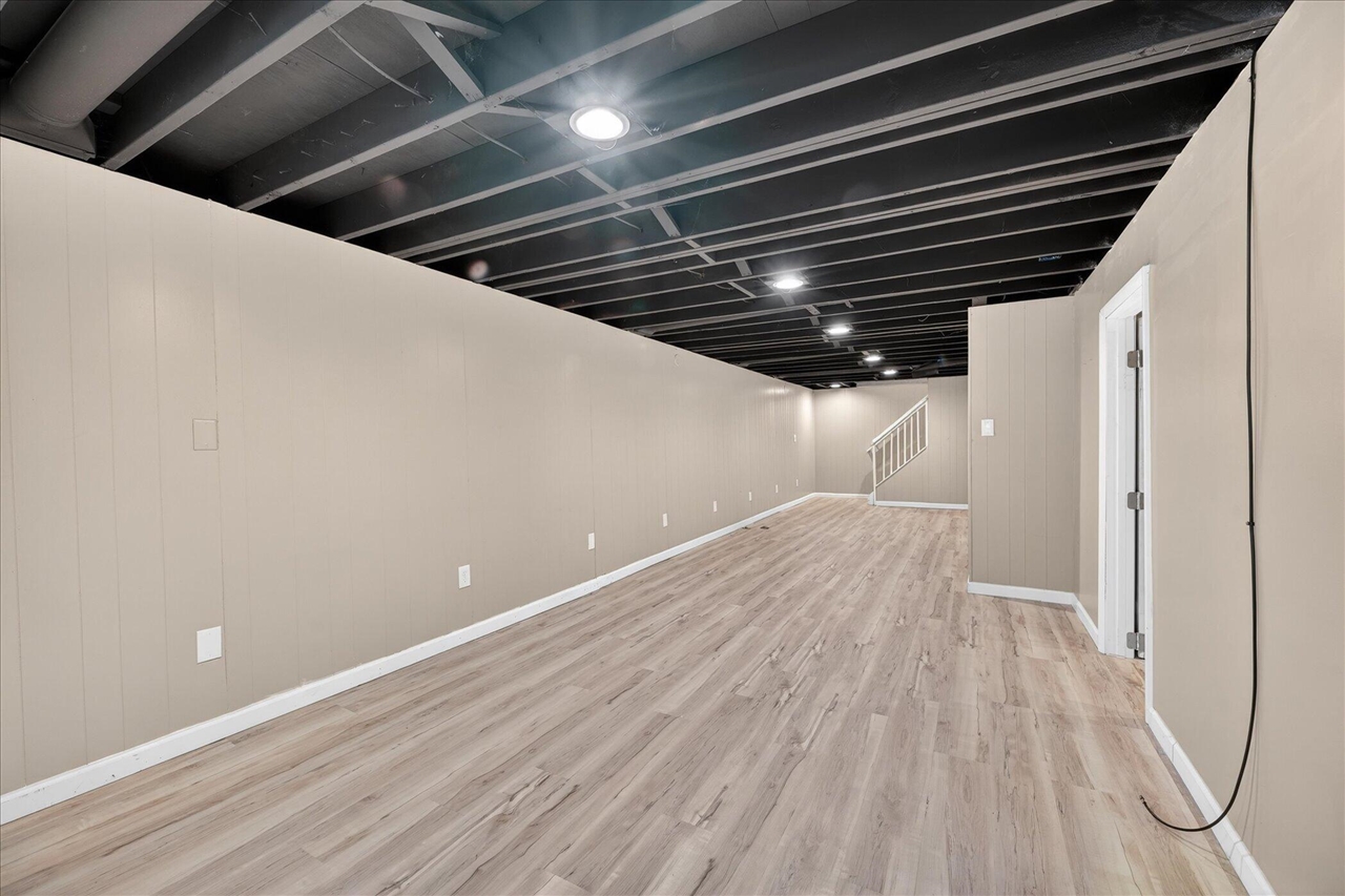 385 Hollywood Drive, Saline, MI, 48176-1109