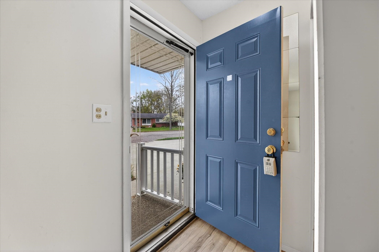 385 Hollywood Drive, Saline, MI, 48176-1109