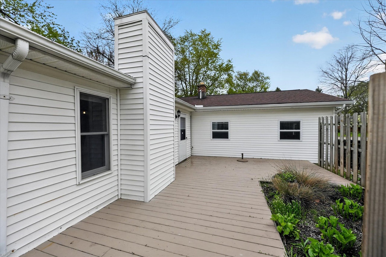 385 Hollywood Drive, Saline, MI, 48176-1109