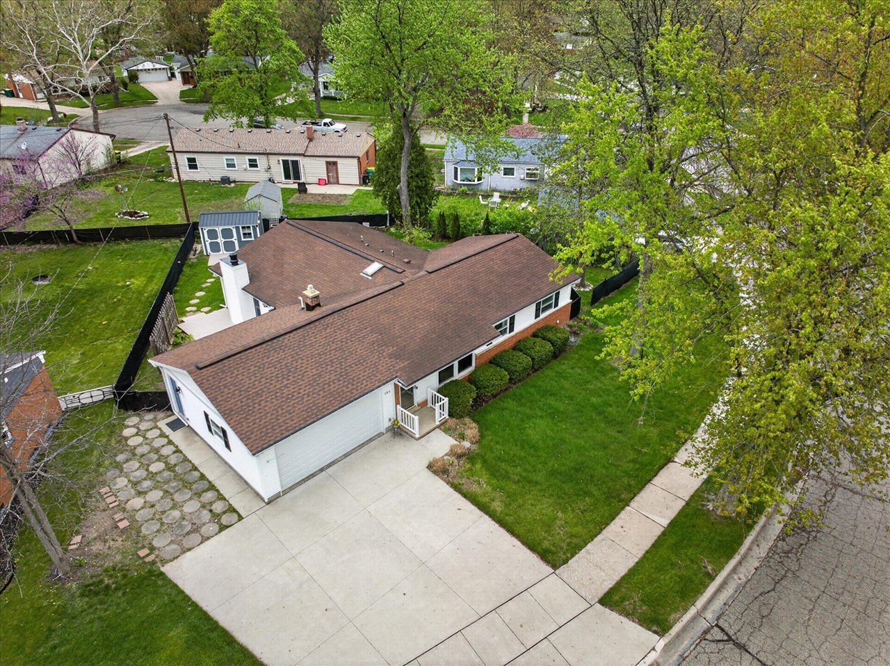 385 Hollywood Drive, Saline, MI, 48176-1109