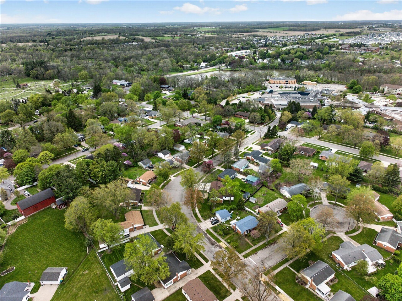 385 Hollywood Drive, Saline, MI, 48176-1109