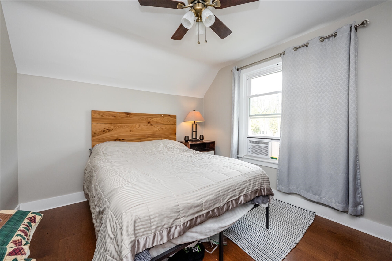 602 Howard Avenue, Saint Joseph, MI, 49085-1627