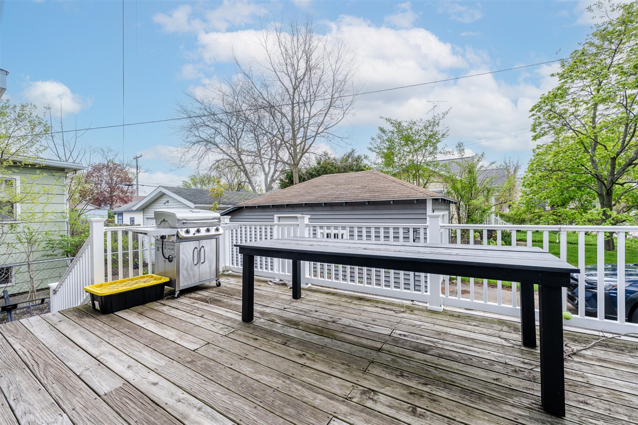 602 Howard Avenue, Saint Joseph, MI, 49085-1627