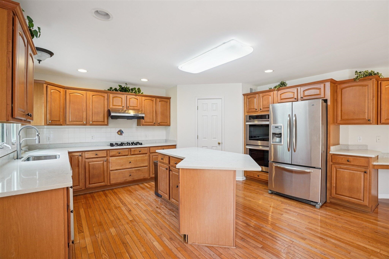 41038 Scarborough Lane, Novi, MI, 48375-2889