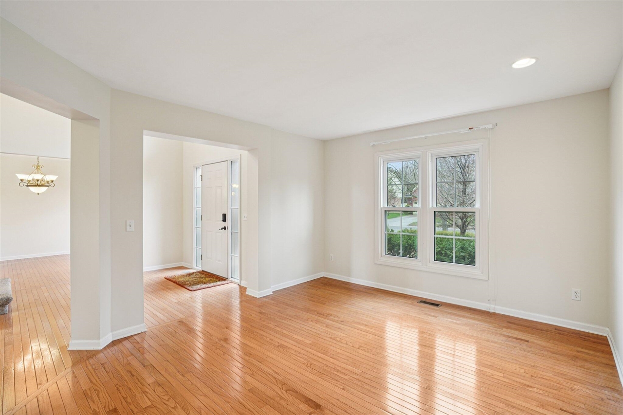 41038 Scarborough Lane, Novi, MI, 48375-2889