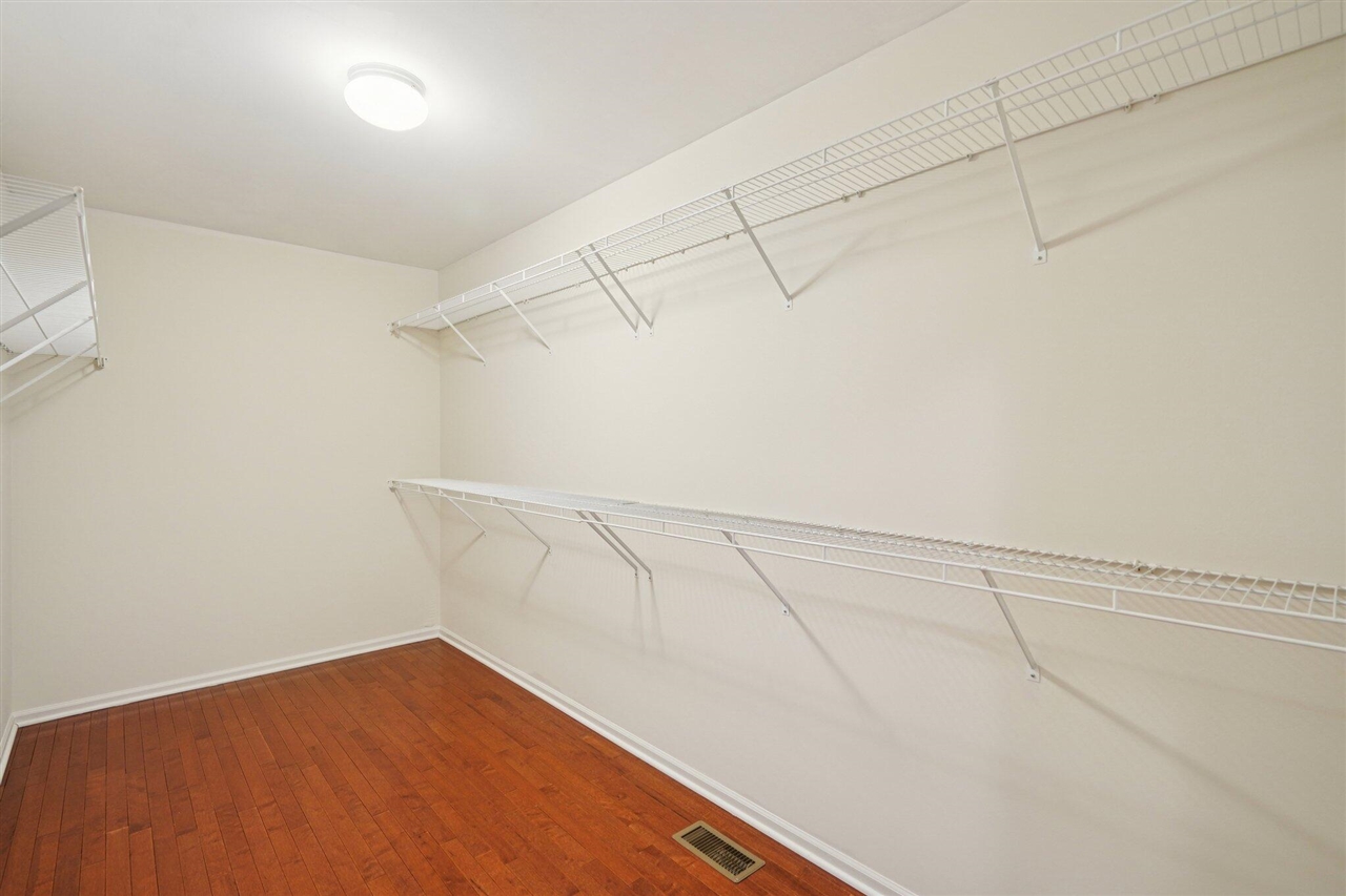 41038 Scarborough Lane, Novi, MI, 48375-2889