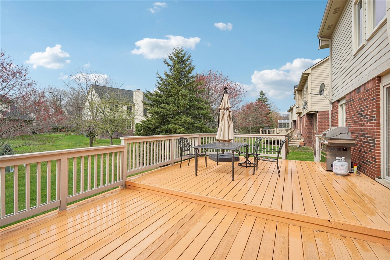 41038 Scarborough Lane, Novi, MI, 48375-2889