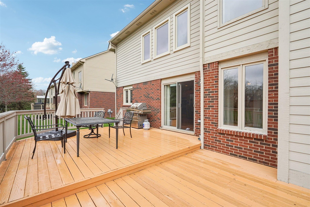 41038 Scarborough Lane, Novi, MI, 48375-2889