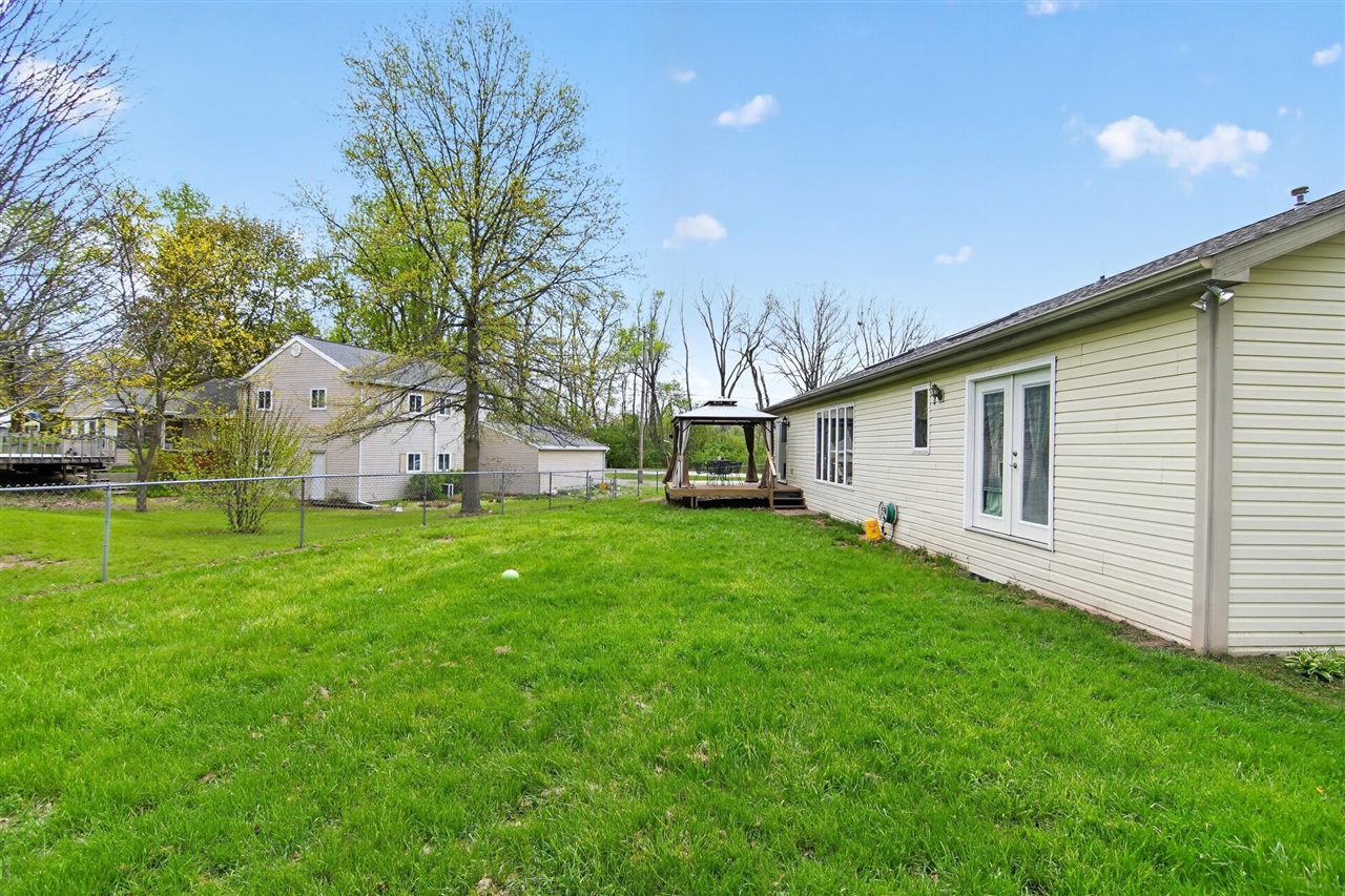 5501 Hague Avenue, Jackson, MI, 49203-5987