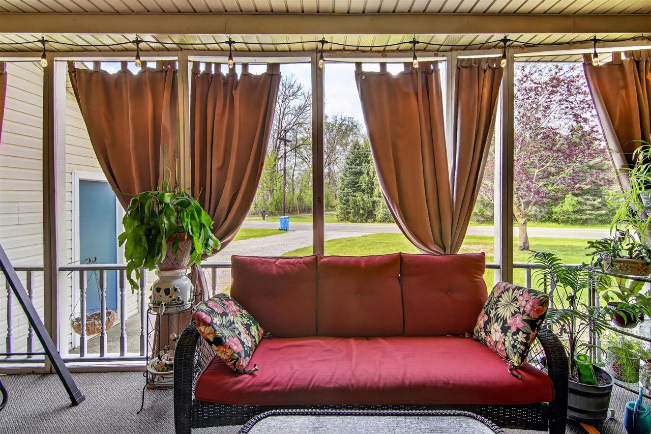5501 Hague Avenue, Jackson, MI, 49203-5987