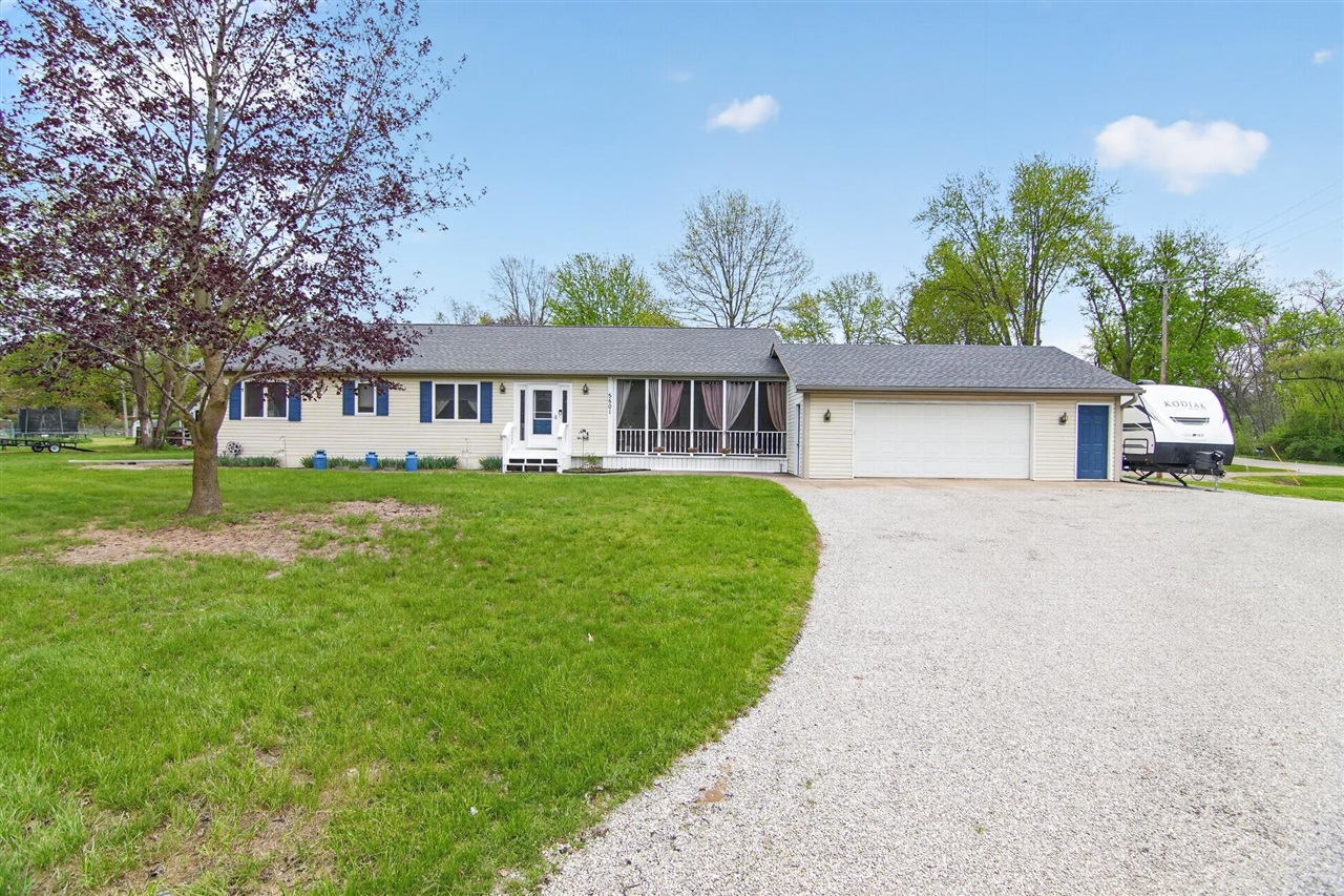 5501 Hague Avenue, Jackson, MI, 49203-5987