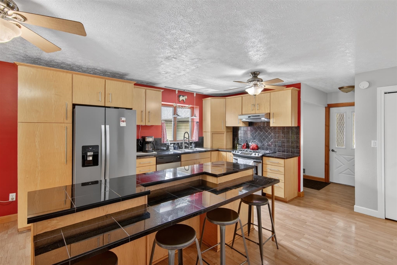 5501 Hague Avenue, Jackson, MI, 49203-5987