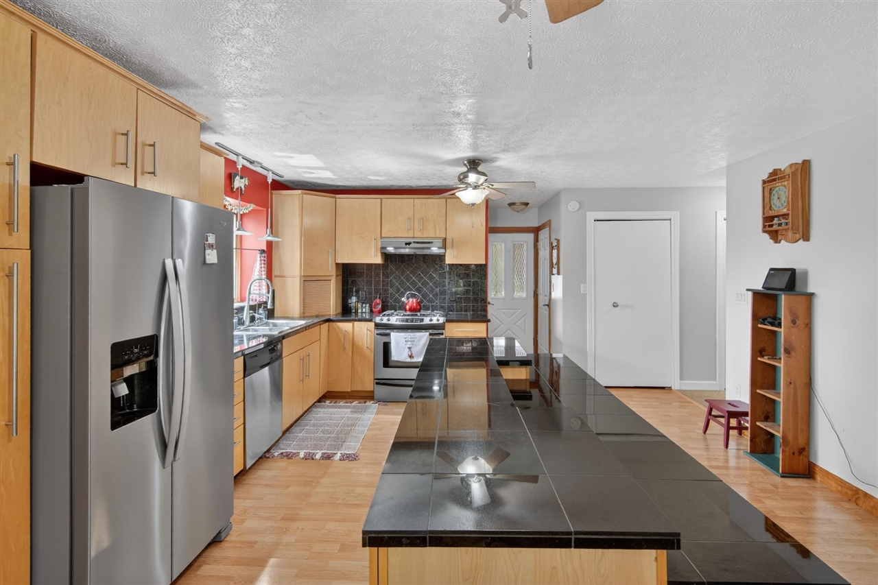 5501 Hague Avenue, Jackson, MI, 49203-5987