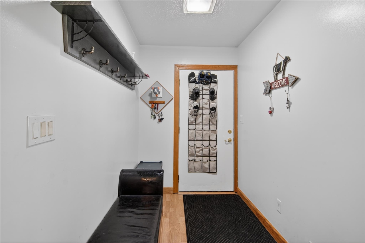 5501 Hague Avenue, Jackson, MI, 49203-5987