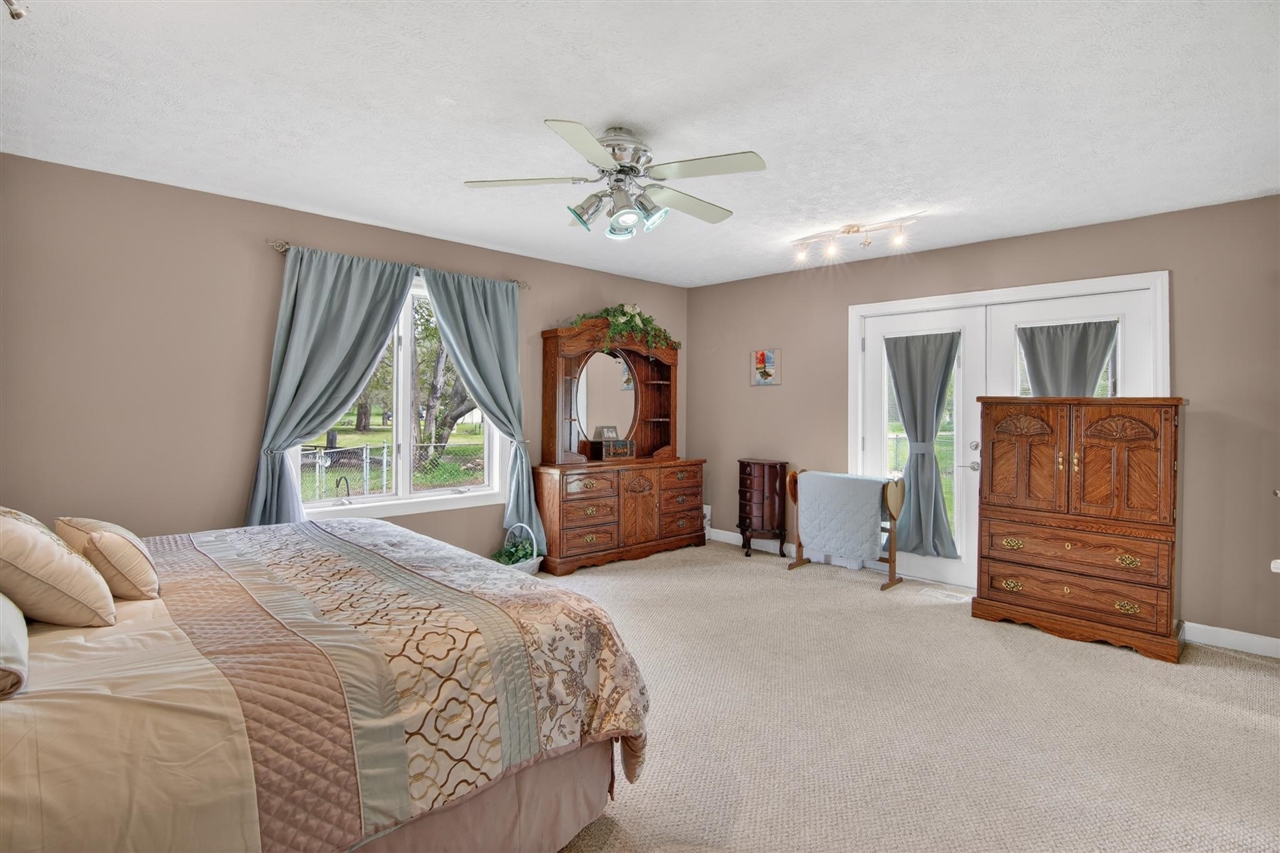5501 Hague Avenue, Jackson, MI, 49203-5987