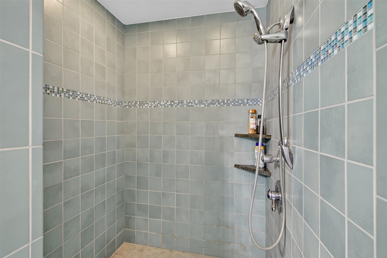 5501 Hague Avenue, Jackson, MI, 49203-5987