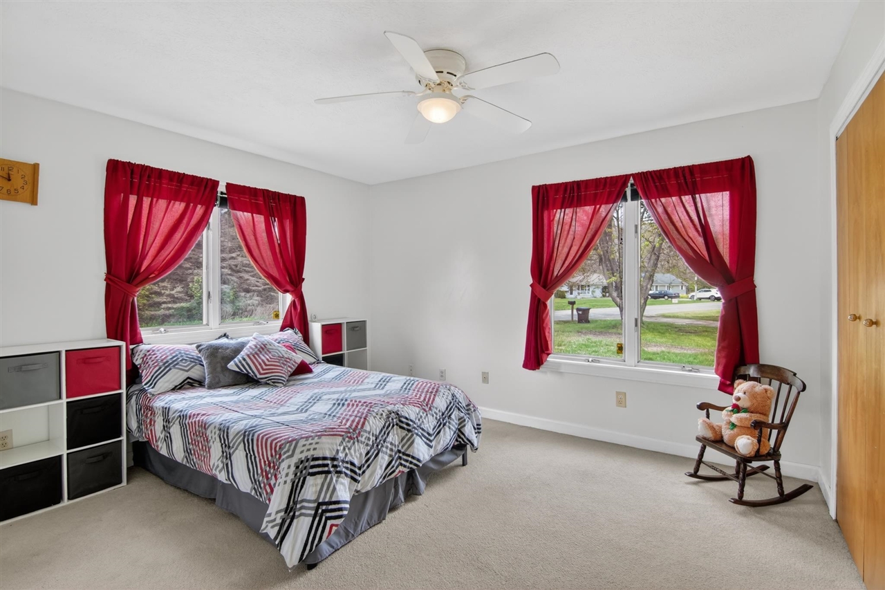 5501 Hague Avenue, Jackson, MI, 49203-5987