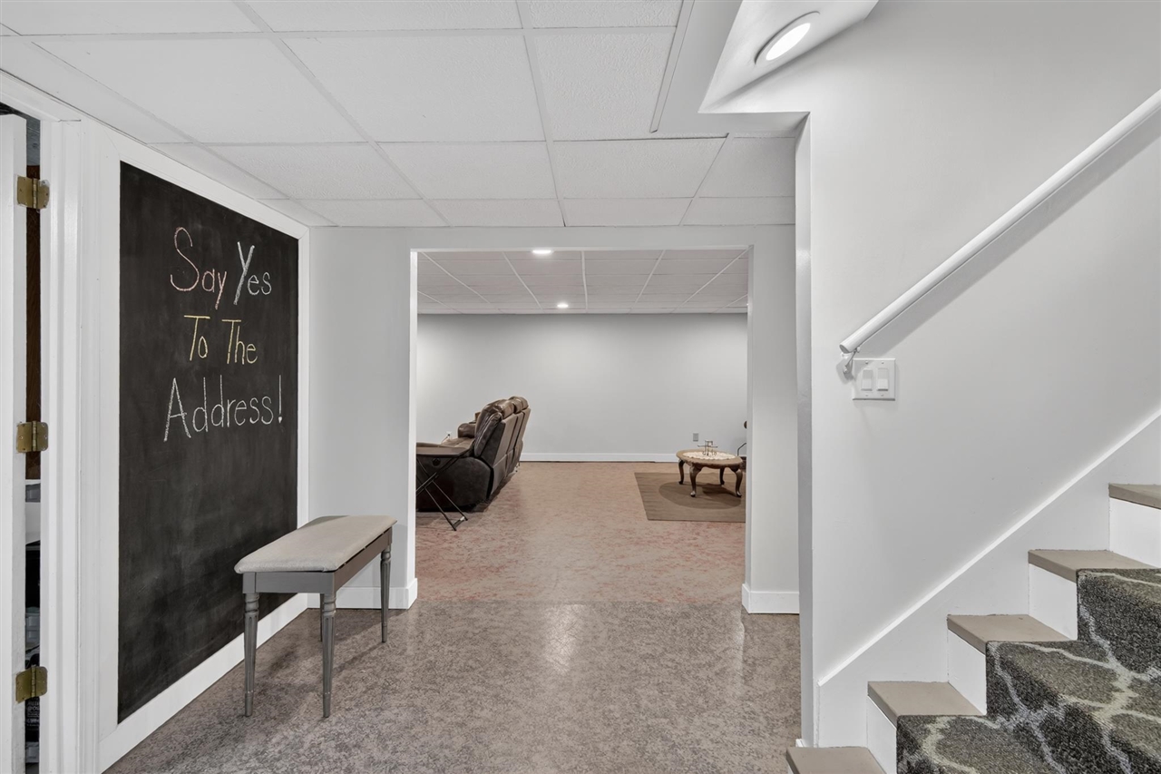 5501 Hague Avenue, Jackson, MI, 49203-5987