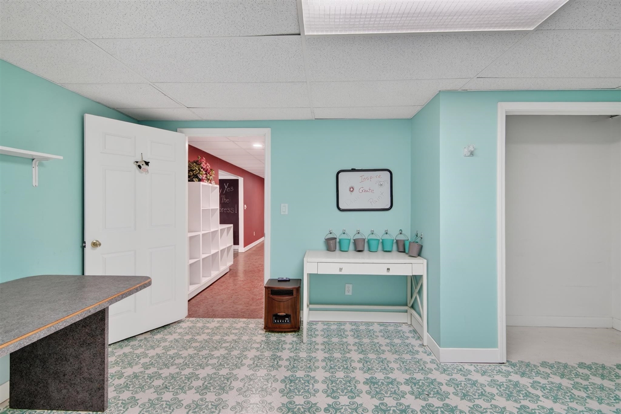 5501 Hague Avenue, Jackson, MI, 49203-5987