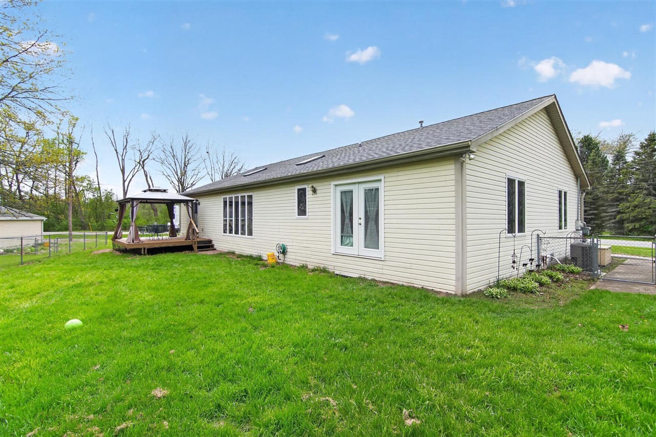 5501 Hague Avenue, Jackson, MI, 49203-5987