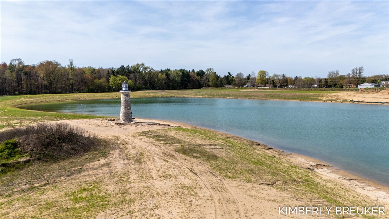 6570 Fillmore, Allendale, MI, 49401