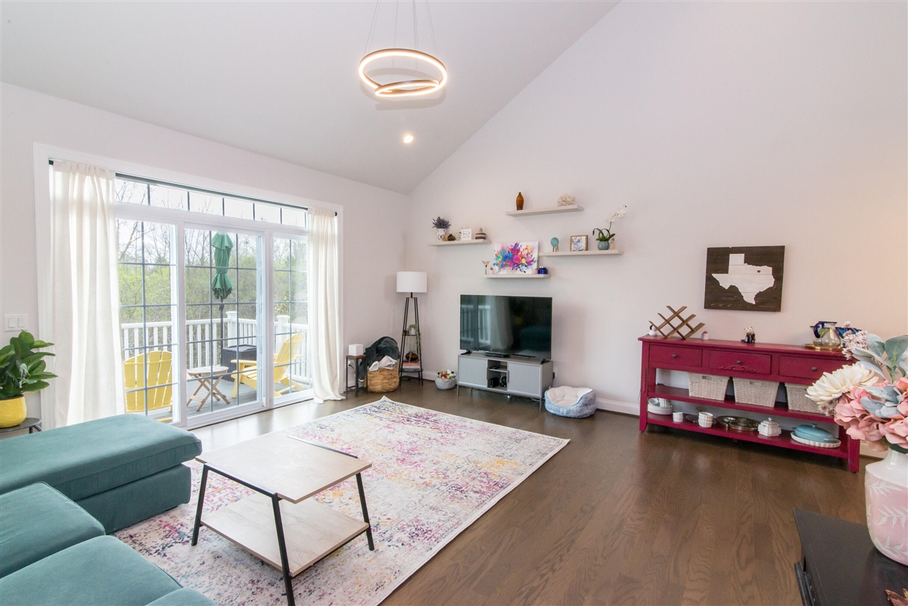 2544 Oxford Circle, Ann Arbor, MI, 48103-2398