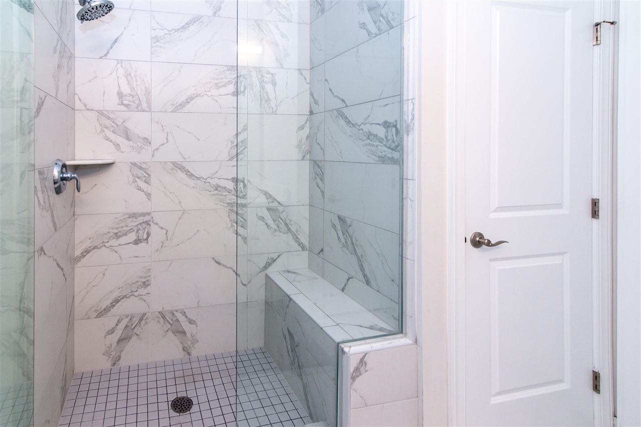 2544 Oxford Circle, Ann Arbor, MI, 48103-2398