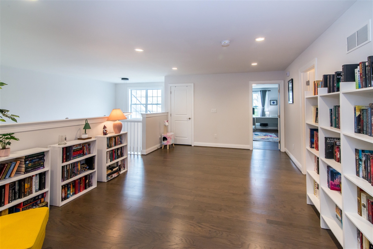 2544 Oxford Circle, Ann Arbor, MI, 48103-2398