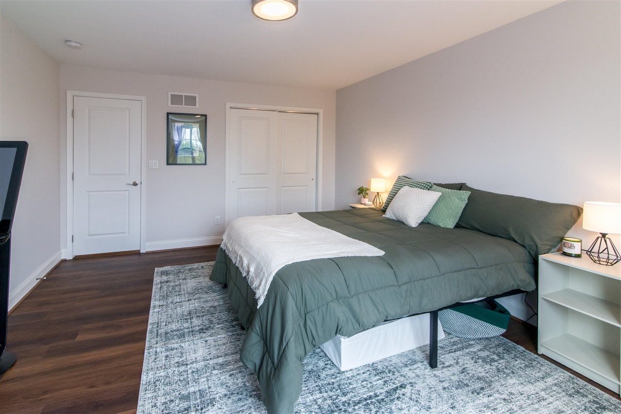 2544 Oxford Circle, Ann Arbor, MI, 48103-2398