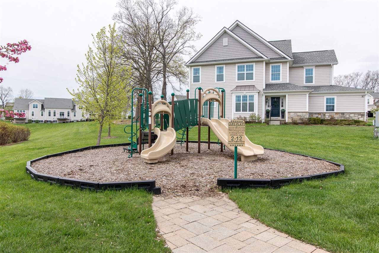 2544 Oxford Circle, Ann Arbor, MI, 48103-2398